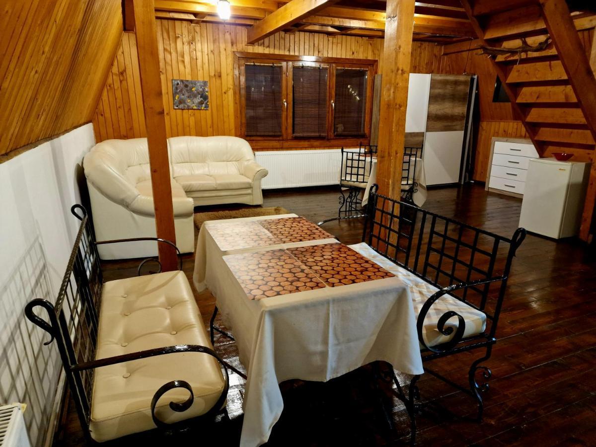 Bunloc House *